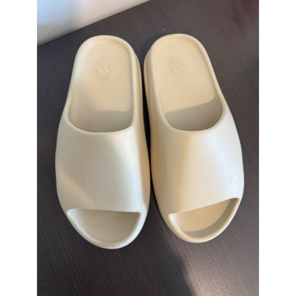 Adidas Yeezy Slide Mens Size 13 Bone Lightweight EVA Foam Streetwear Sandal